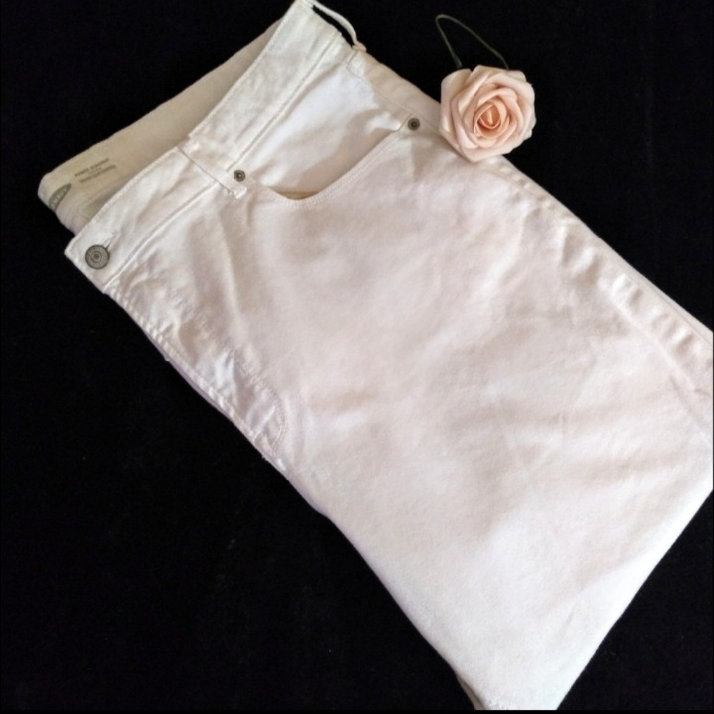 White old navy jeans